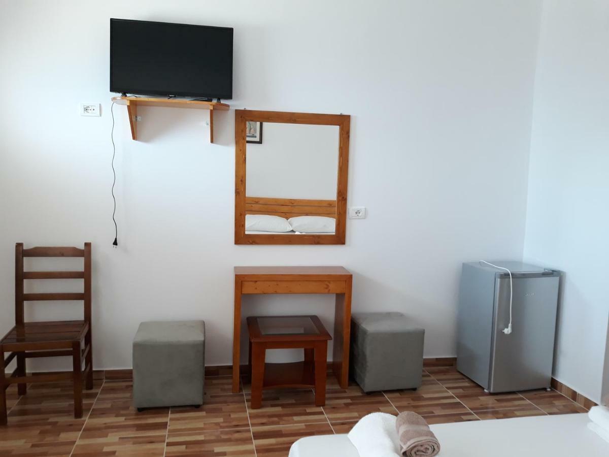 Beleris Rooms Himarë Eksteriør billede
