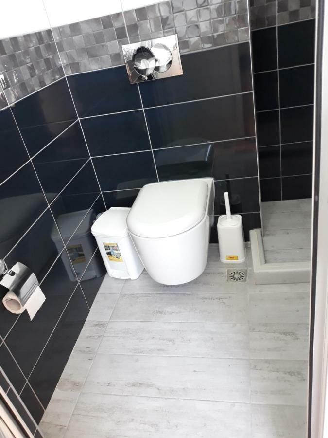 Beleris Rooms Himarë Eksteriør billede